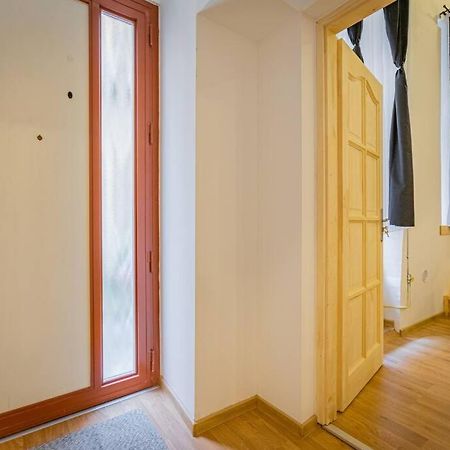 2 Bedroom Flat In The Dob Street, Venus Budapest Exterior photo