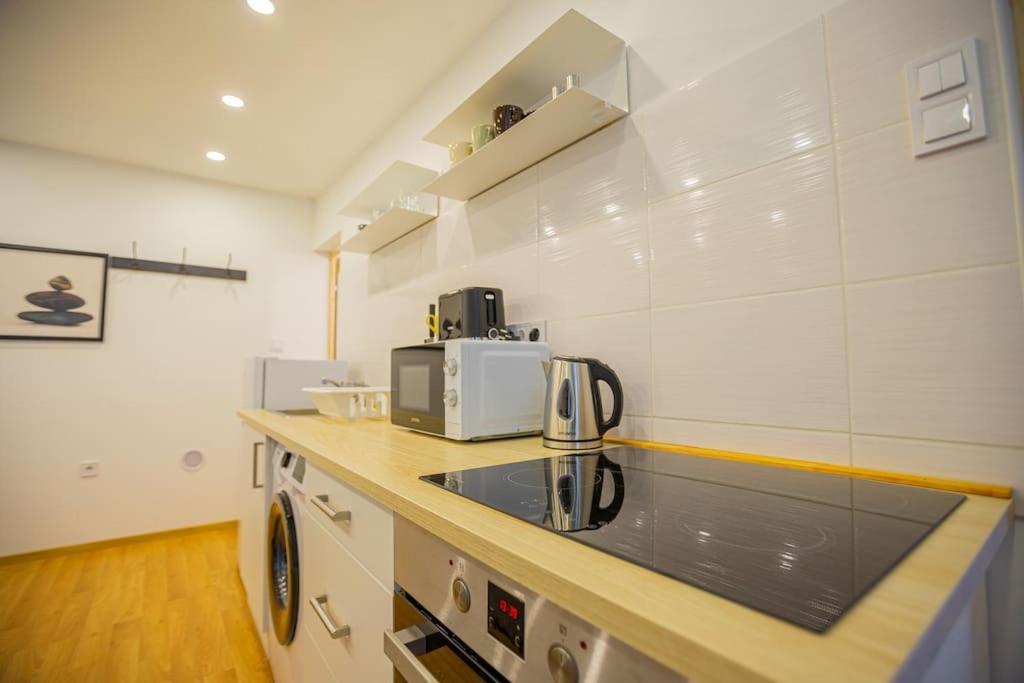 2 Bedroom Flat In The Dob Street, Venus Budapest Exterior photo